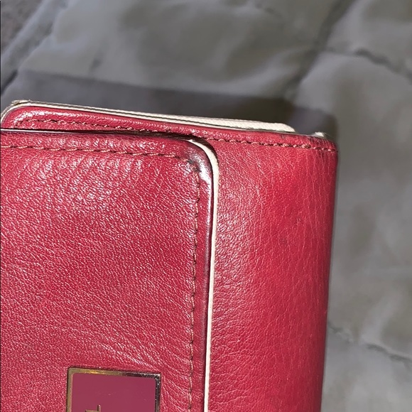 Fossil Dawson Multifunction Wallet in Wine - Picture 6 of 8
